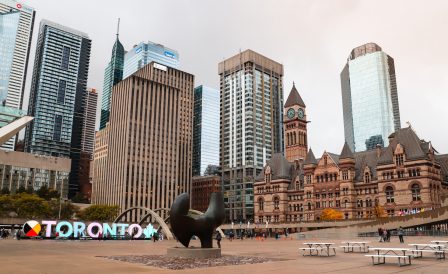 Обучение бизнесу, управлению в сфере туризма, диджитал маркетингу и кибербезопасности в центре Торонто